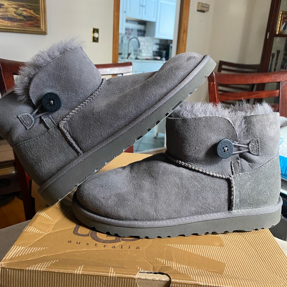 Mini Gray Uggs - Picture 4 of 5